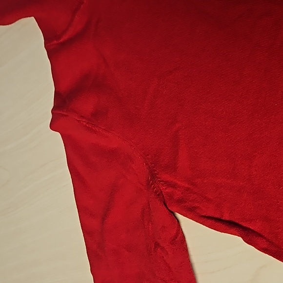 Red Knit Turtleneck Shirt Long Sleeve, size XS - Picture 4 of 13